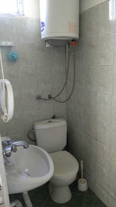 ТОП БИЗНЕС ЛОКАЦИЯ! Магазини под наем на Главна улица в Китен – Сезон 2026