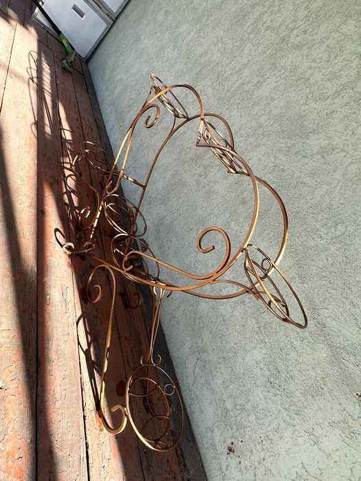 Подставка для цветы