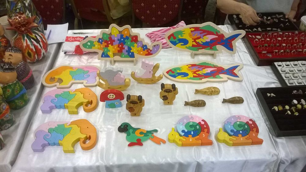 Электролобзик настольный Makita SJ 401