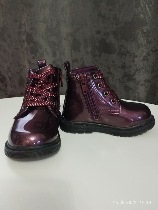Продаю ботиночки 20р