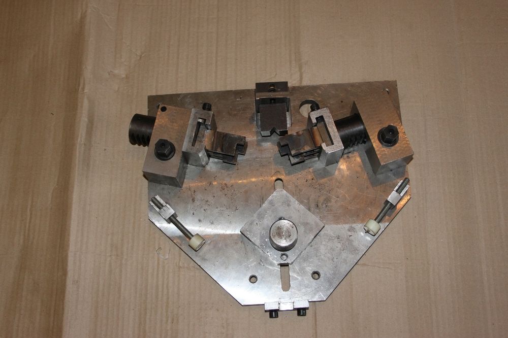 Ручной прес для алюминиевых окон