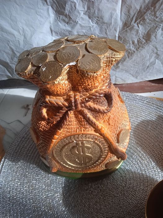 Продам копилка, сувенир доллар.