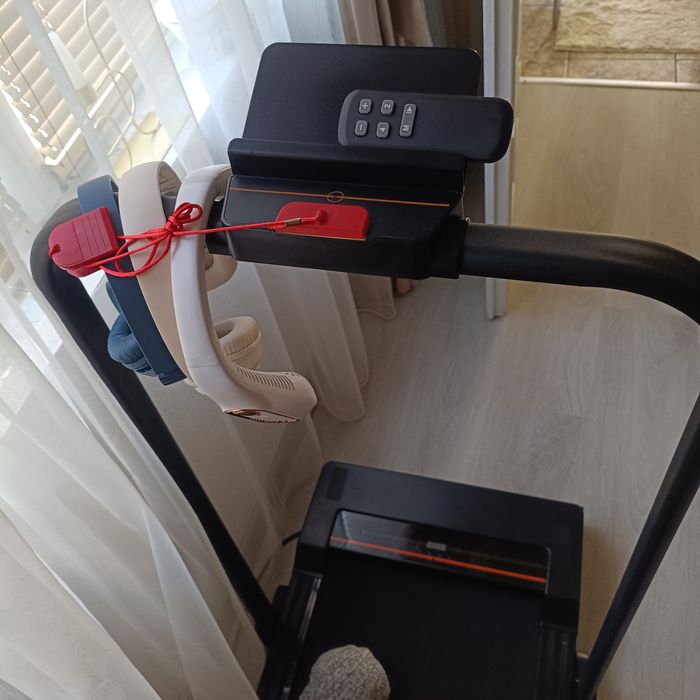 Бягаща пътека със дистанционо