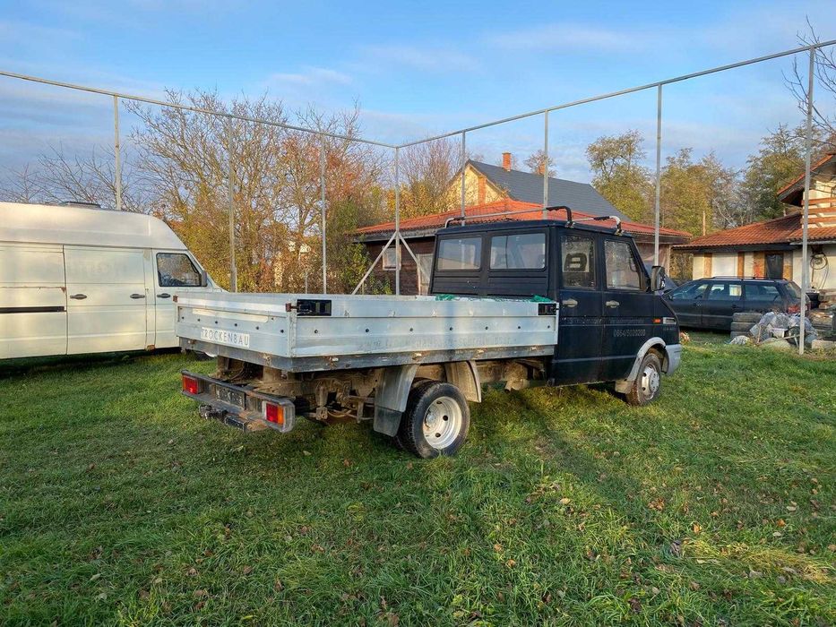De vânzare Iveco Daily 35-12, an fabricație 1999, cabină dublă.