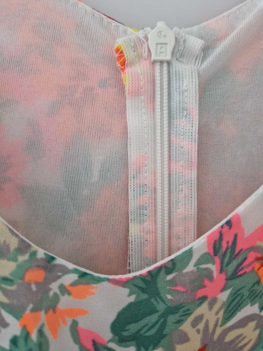 Rochie mini vaporoasă