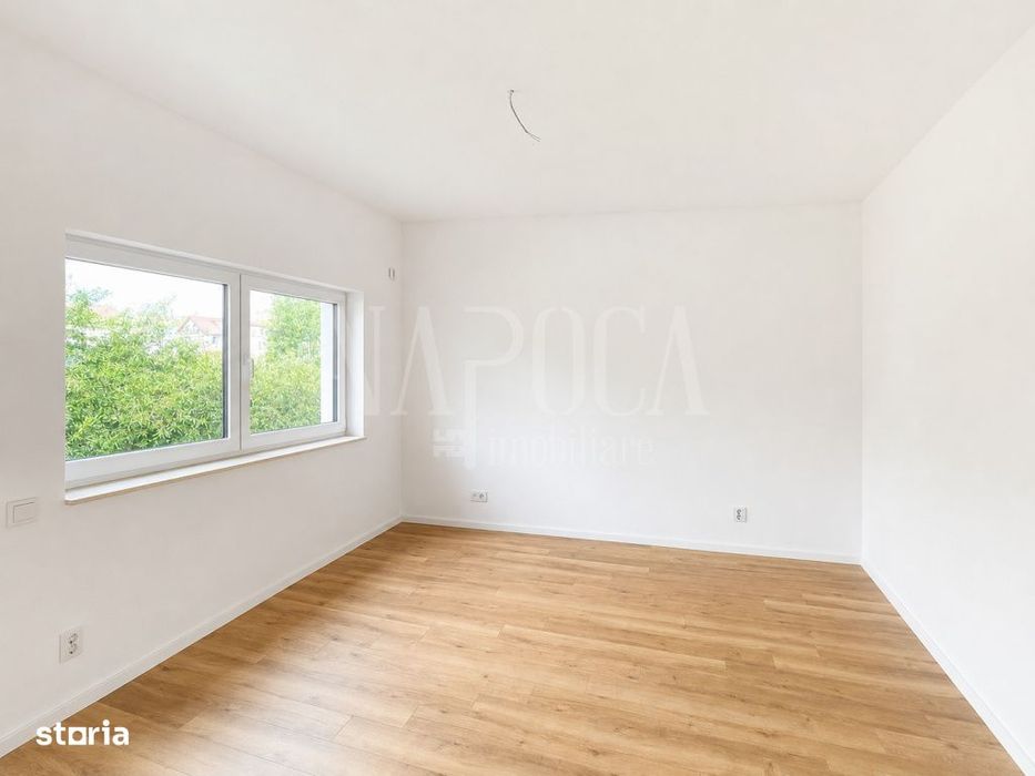 Casa 4 camere de vanzare in Floresti