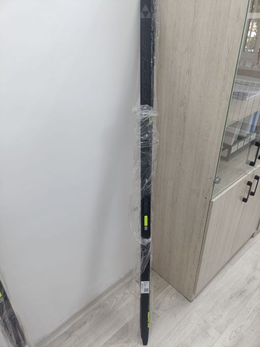 Продам лыжи фишер