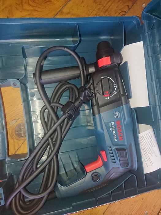 Перфоратор Bosch почти новый