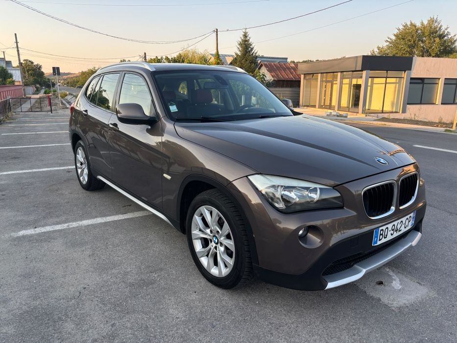 BMW X1 2011 — imagine 2