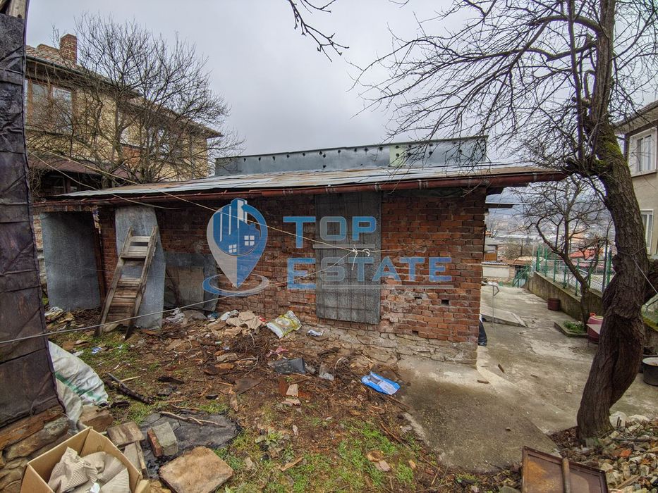 Тухлена къща в град Трявна