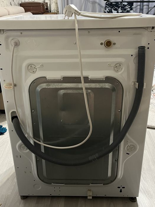 Продам стиральную машину LG