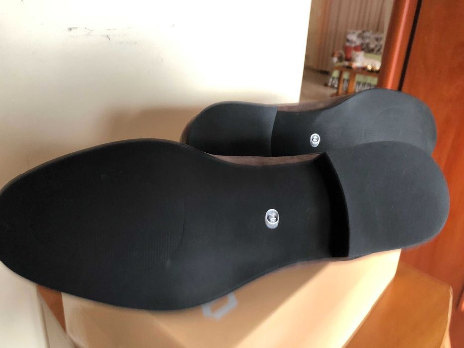 Vand pantofi barbati, din piele intoarsa, cu sireturi, marimea 44