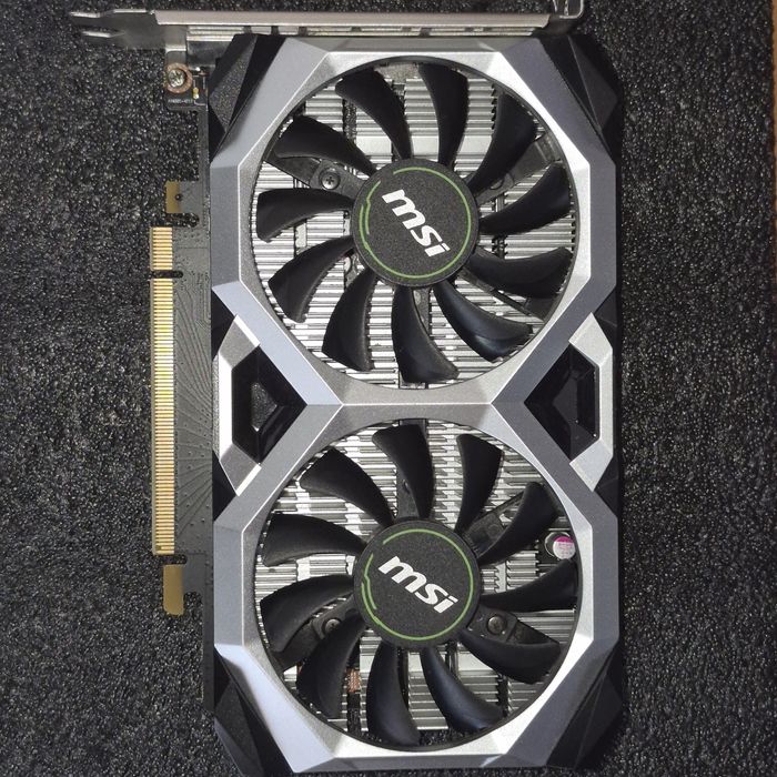 Видеокарта Gtx 1650 в отлично състояние 4GB