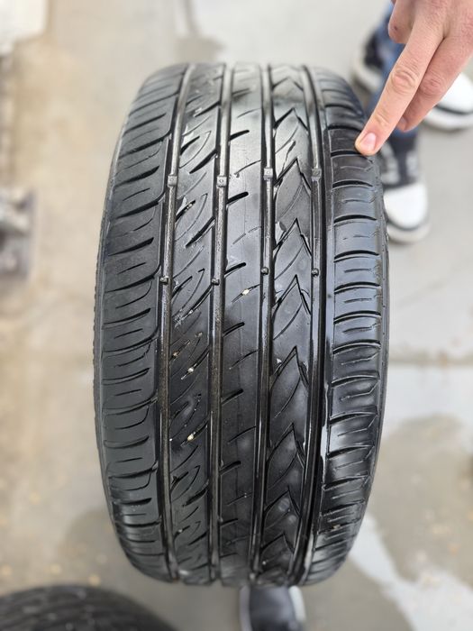 Vănd rotii in 2 latimi