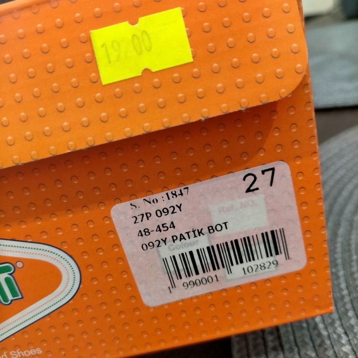 Продам детские зимние ботинки