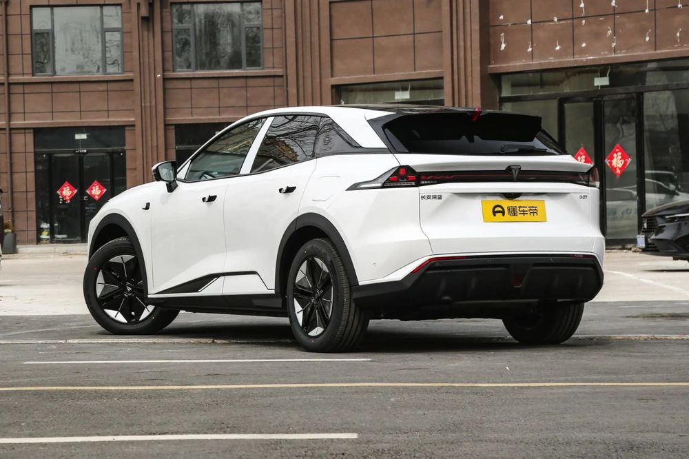 CHANGAN DEEPAL S07 215 MAX sotiladi