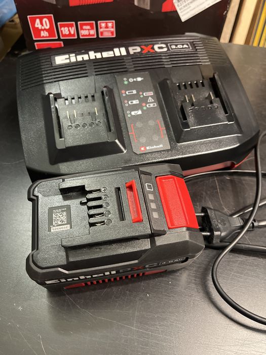 Einhell Incarcator acumulatori Power-X-Twincharger cu acumulator 4 Ah