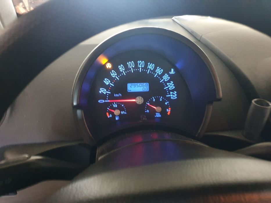 Dezmembrez vând piese pentru vw Beetle  , ALH  , diesel , 2001