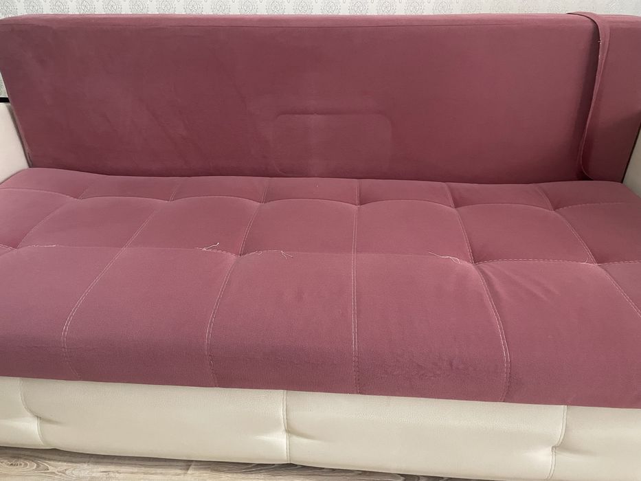 Продам диван в хорошем состоянии
