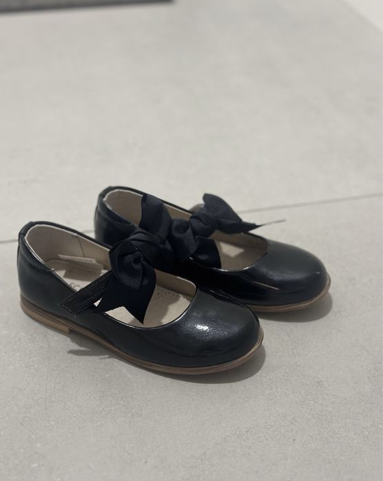 Продам школьные туфли, размер 28