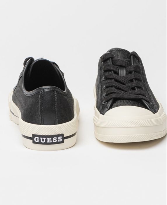 Дамски кецове Guess