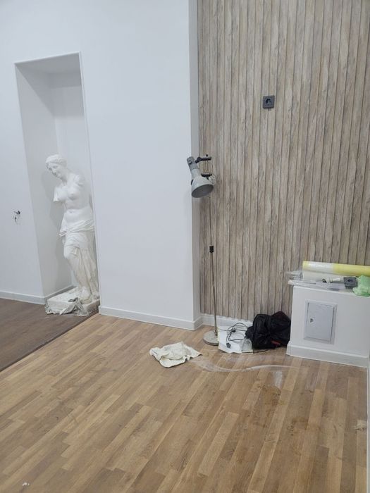 ГОРИТ!!! Срочно Продам Нежилое Помещение 49м2, Жемчуг, Метро Ойбек