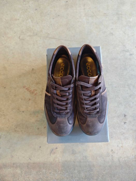 Мъжки обувки Ecco - кафяви и черни