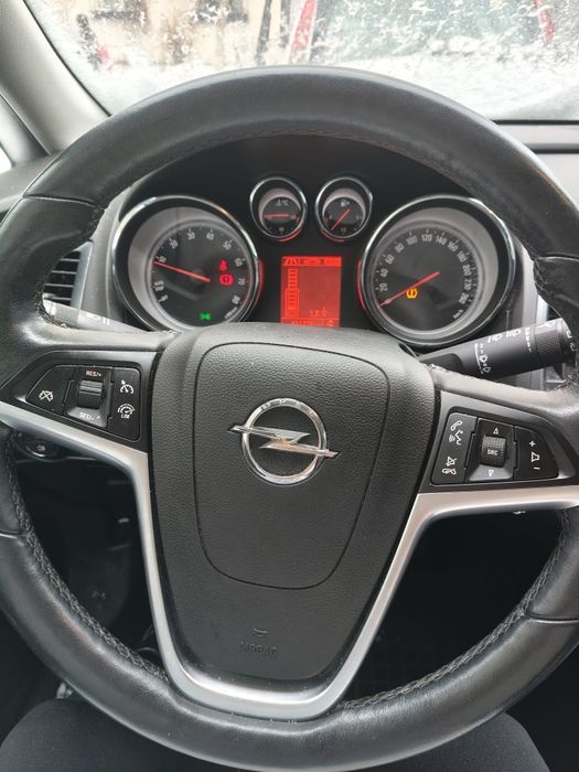 Vând Opel Astra, P-J CADAC12, Motor 1.4, Benzină