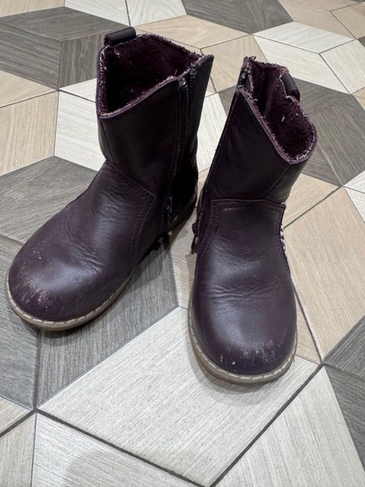 Отдам обувь за коробку конфет