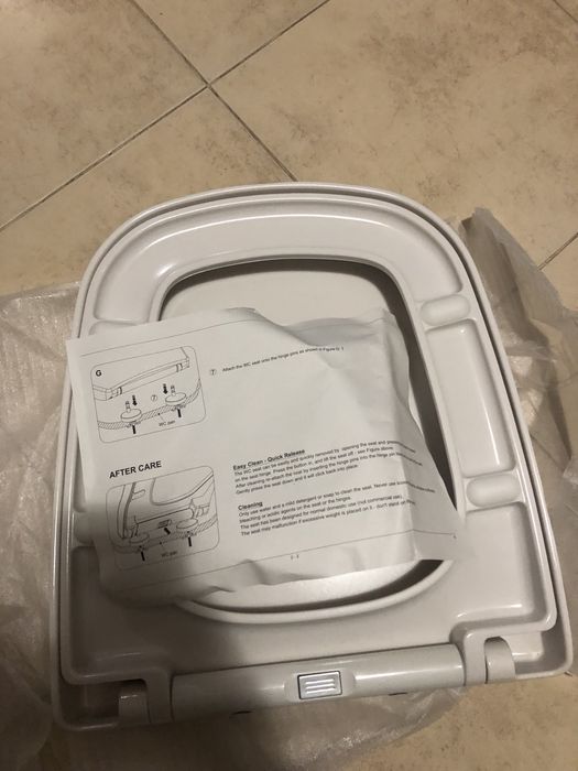 Тоалетен капак с плавно затваряне