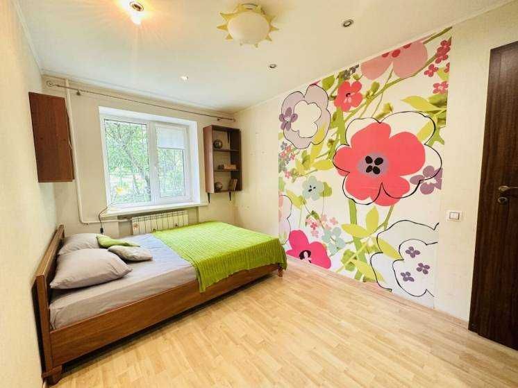 Дава се под наем Тристаен апартамент в София, Център - 90 кв.м за 561 € - Снимка #1