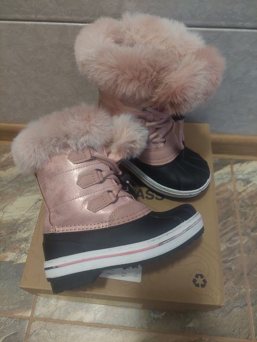 Запазени зимни боти Trespass