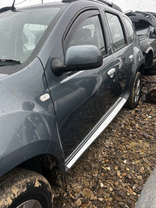 Ușă stânga față Dacia Duster 2013