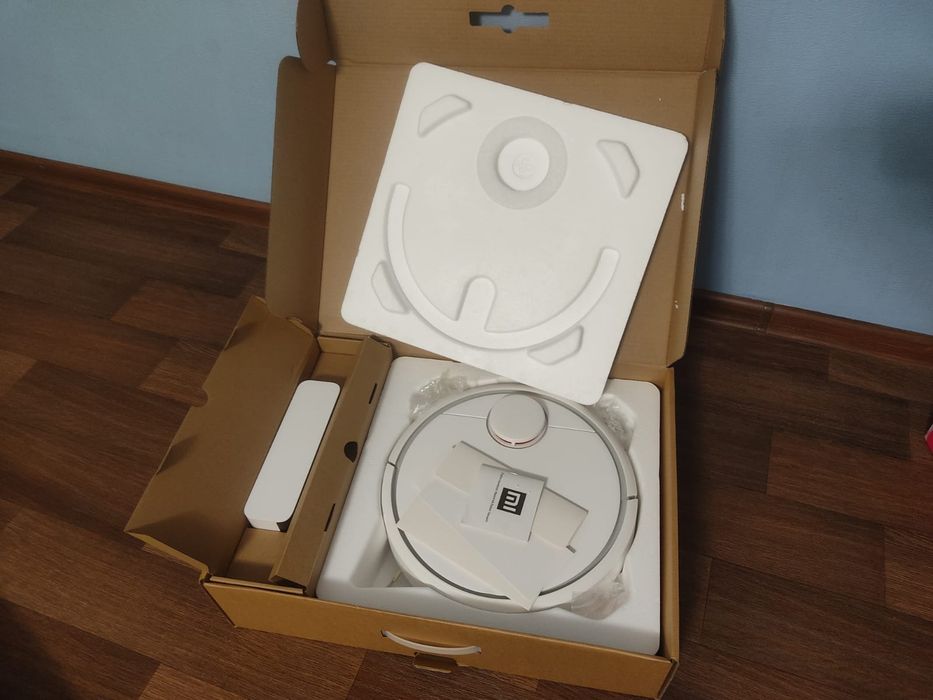 Продам робот пылесос  Xiaomi