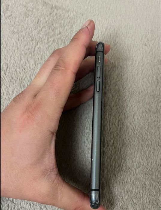 IPhone 11 за части