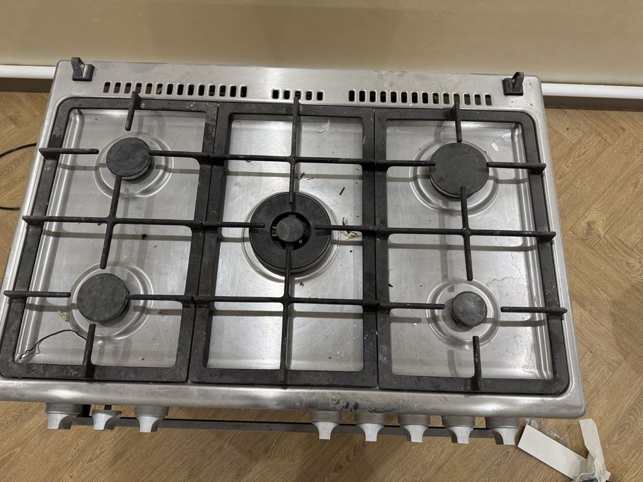 Газовая печь с духовкой