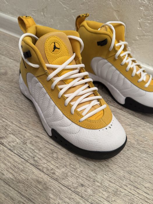 Продам кргссовки