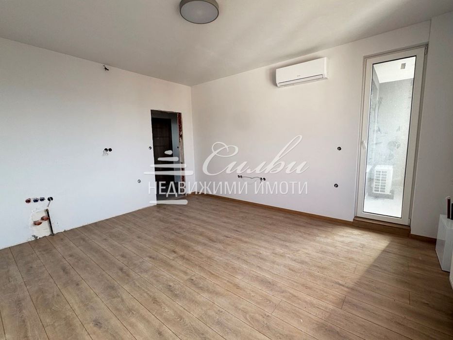 Продава се Двустаен апартамент в Шумен, Тракия - 62 кв.м за 1563 €/кв.м - Снимка #2