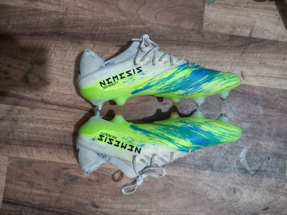 Adidas Nemeziz 19.1  43номер бутонки.   (Цената може да се договори)