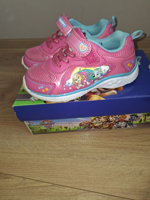 Маратонки за момиче Пума