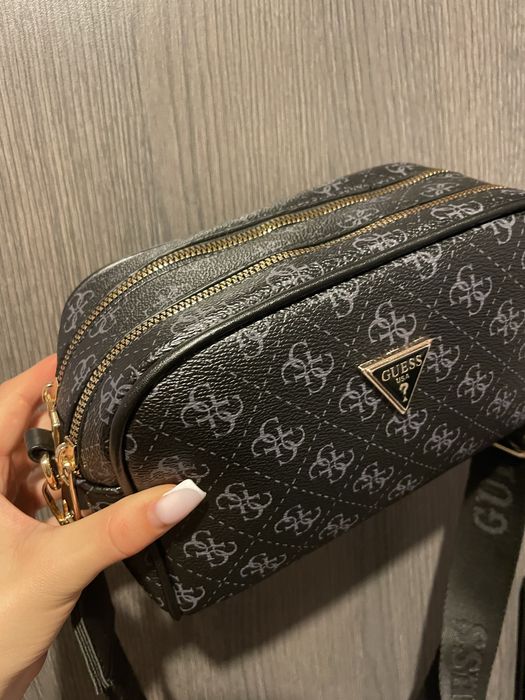 Чанта Guess последна бройка