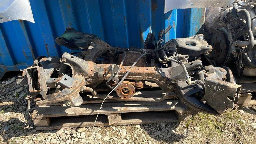 Задняя балка в сборе Mitsubishi Pajero 3