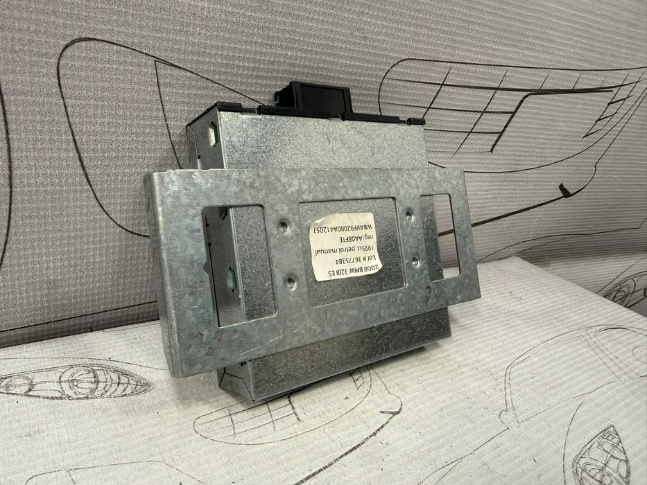 Convertor de tensiune BMW Seria 3 E90 E91 COD: 61429113348 2008 / [2005-2012] / (5B2)