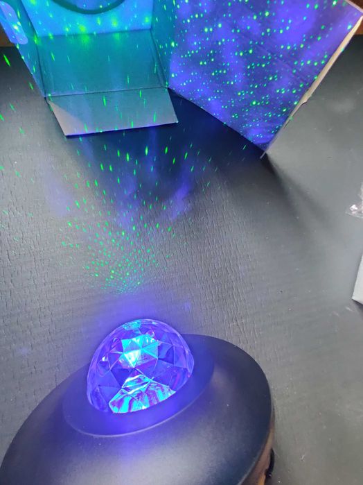 Звезден прожектор, амбиентна светлина с БТ колонка