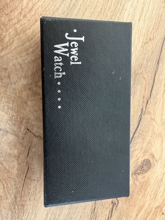 Inel jewel wach cu ceas  nou/swarovski