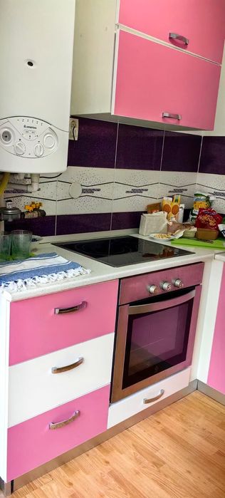 Închiriez garsonieră zonă centrală (lângă magazinul Dunărea / Winmark)