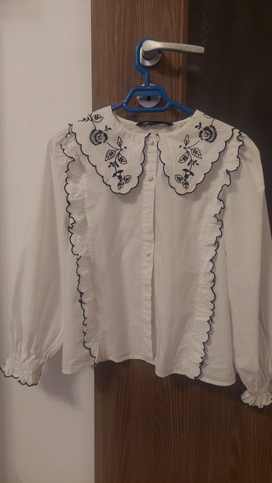 Bluza Zara marimea Xs brodata
