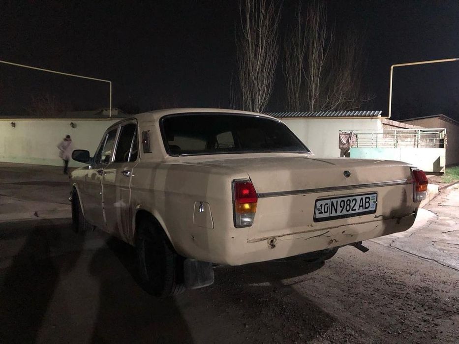 Gaz 24 10 holati yaxwi iwi yoq bagaji bor gazi bor