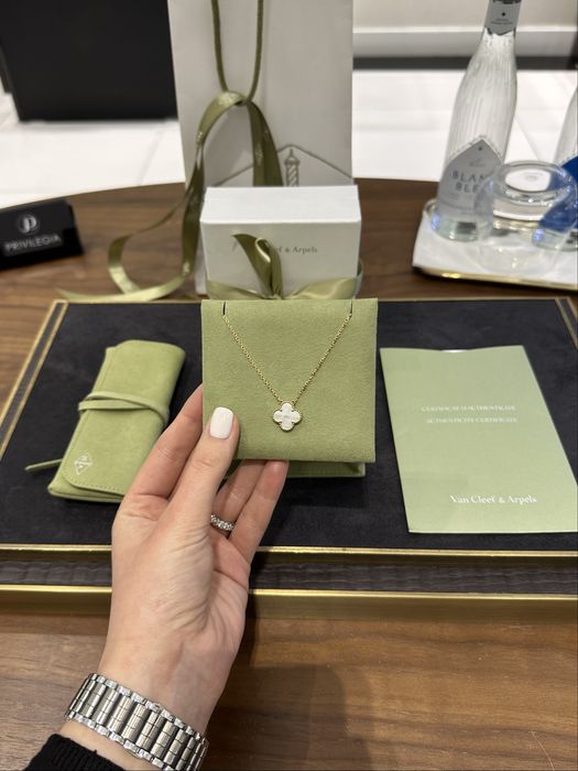 NEW Подвеска Van Cleef and Arpels Vintage Alhambra VCARA45900