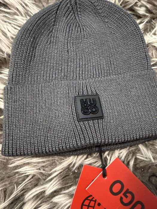 Caciula Hugo gri noua Premium